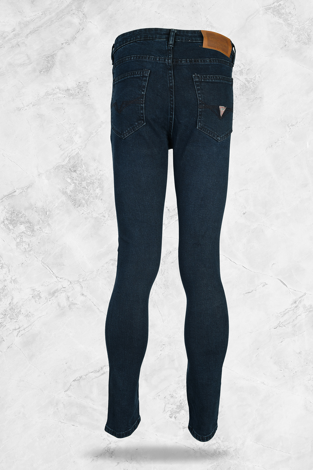 2 GUESS DARK WASH JEANS - Image 3