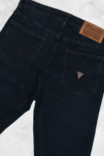 GUESS DARK WASH JEANS - Image 2