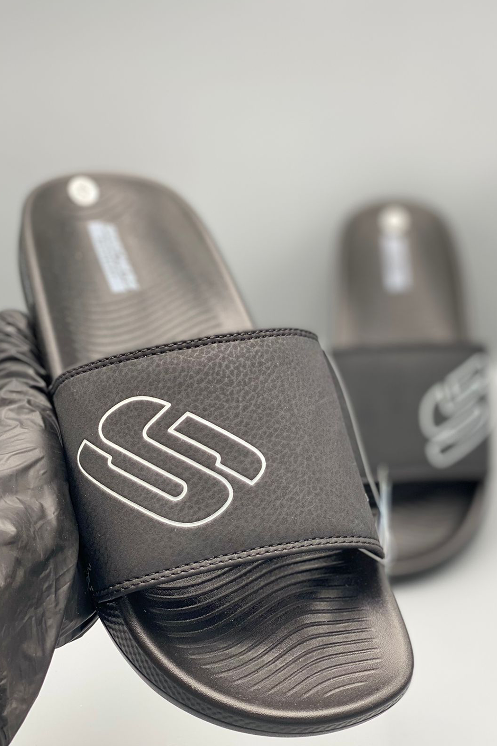 Skechers hyperburst slides BLACK D2 Skechers Hyperburst Slides BLACK D2 - Image 1